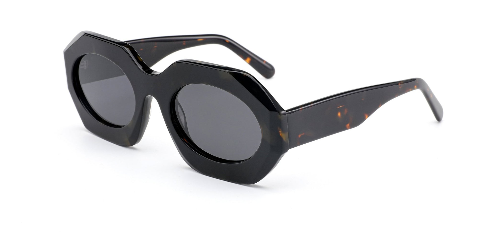 MC - DTC - 587 - MCROONS.COM