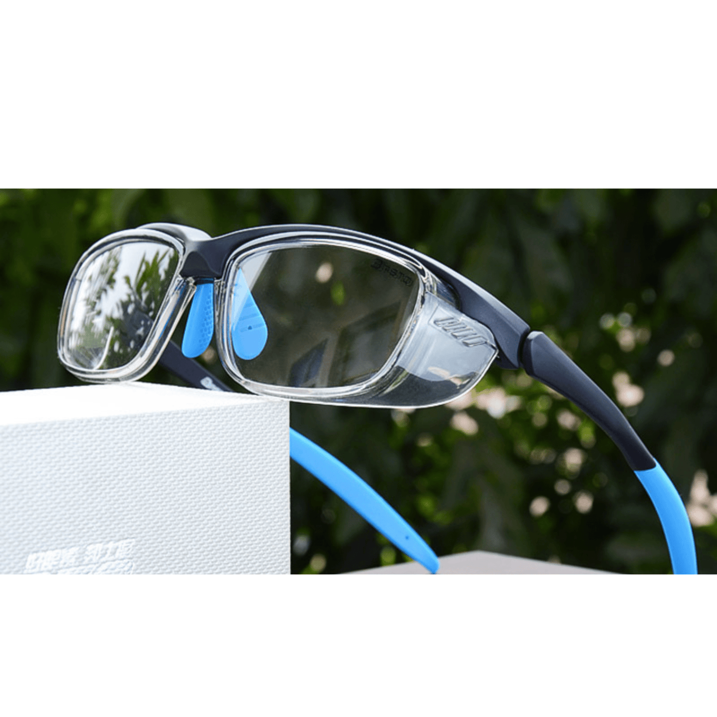 ME - GBG - 104 - MCROONS.COM