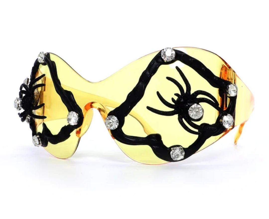 ME - YGG - 119 - MCROONS.COM