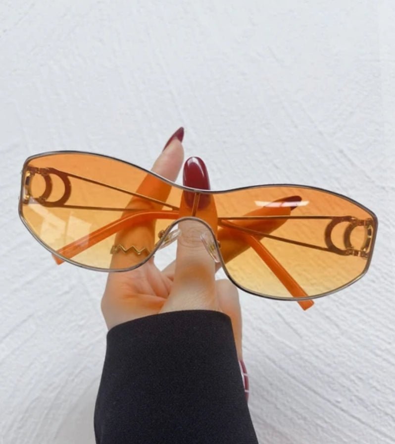 ME - YGG - 130 - MCROONS.COM