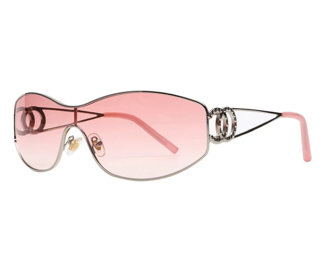 ME - YGG - 131 - MCROONS.COM