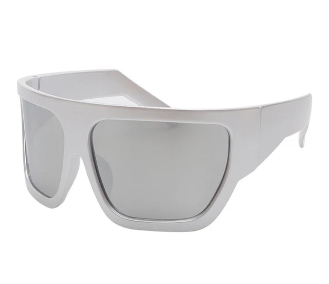 ME - YGG - 132 - MCROONS.COM