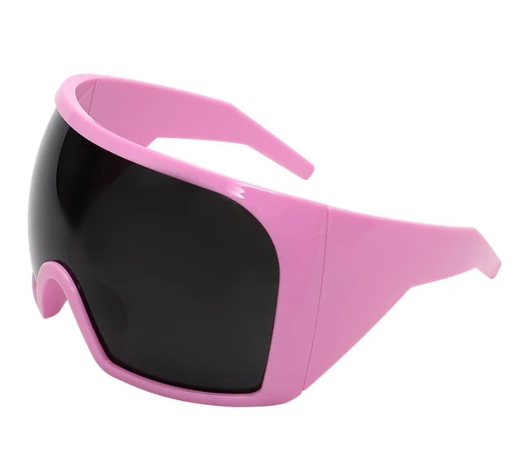 ME - YGG - 136 - MCROONS.COM