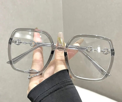 ME - YGG - 151 - MCROONS.COM