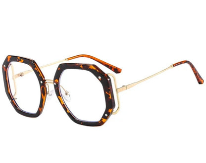 ME - YGG - 157 - MCROONS.COM